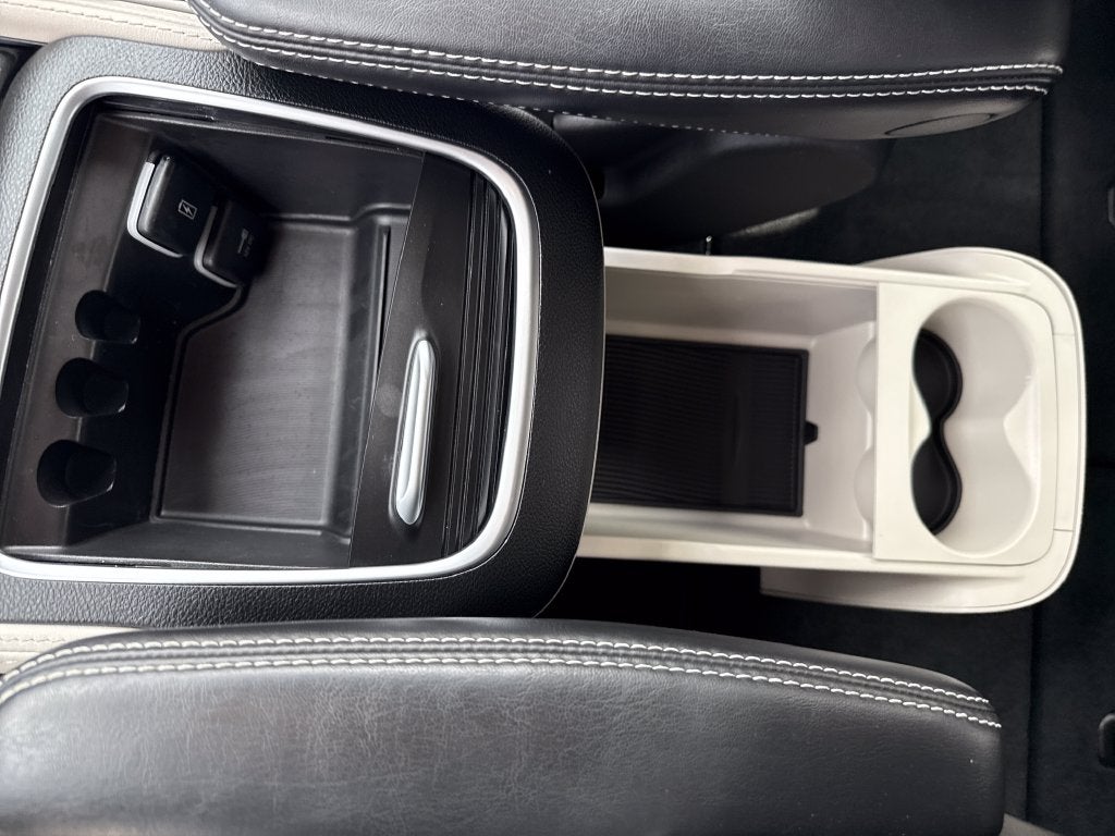 2024 Chrysler Pacifica Limited AWD