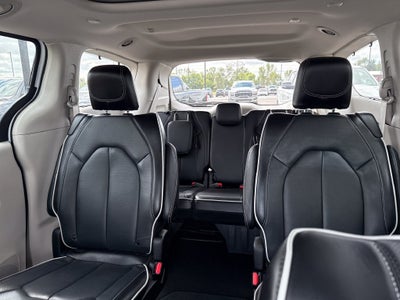 2024 Chrysler Pacifica Limited AWD