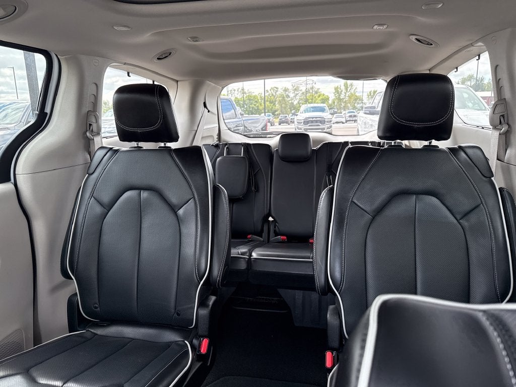 2024 Chrysler Pacifica Limited AWD