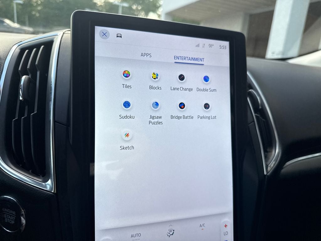 2022 Ford Edge Titanium