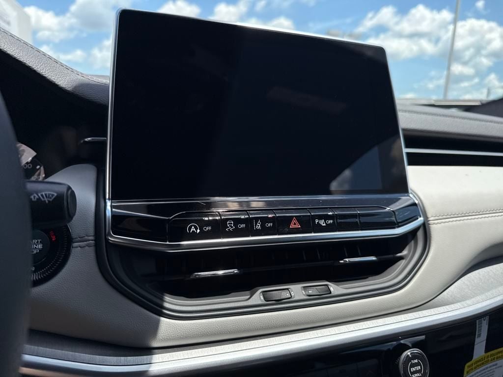 2025 Jeep Compass COMPASS LIMITED 4X4