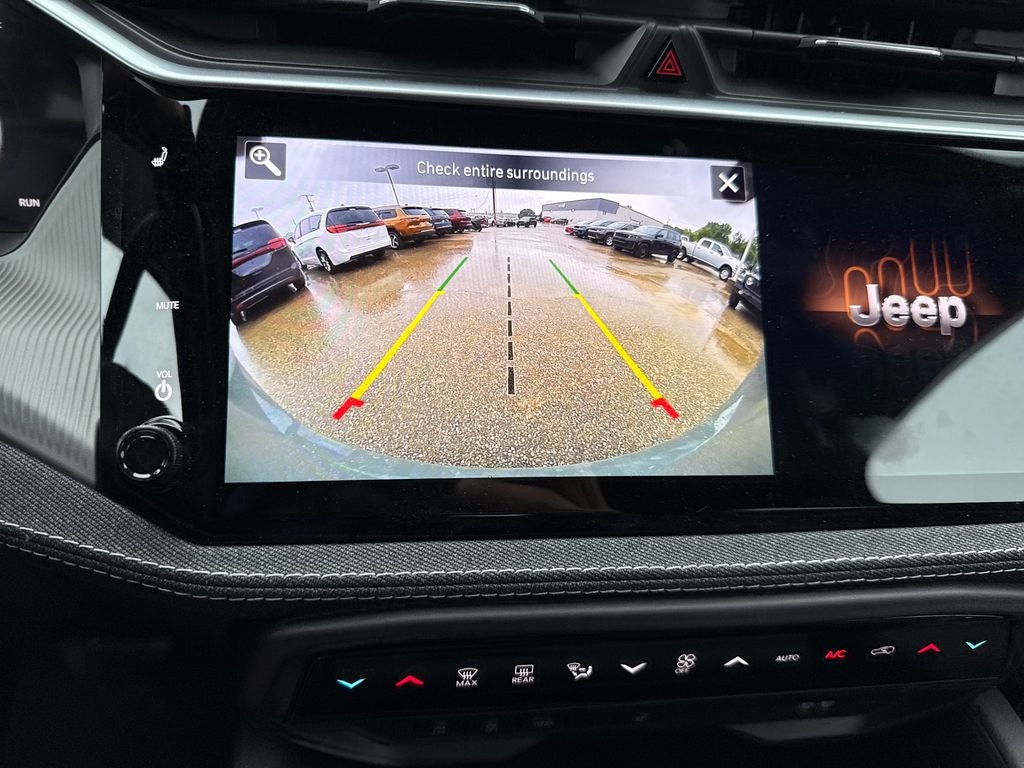 2026 Jeep Cherokee CHEROKEE LAREDO 4X4