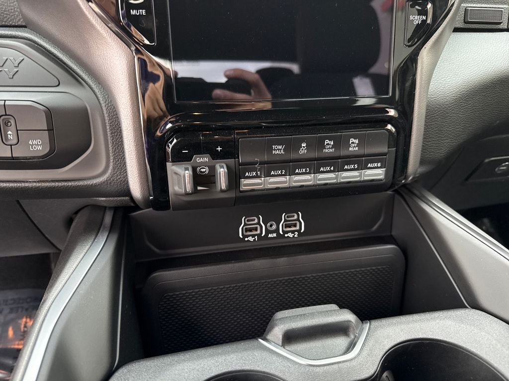 2026 RAM Ram 3500 RAM 3500 BIG HORN CREW CAB 4X4 6'4' BOX