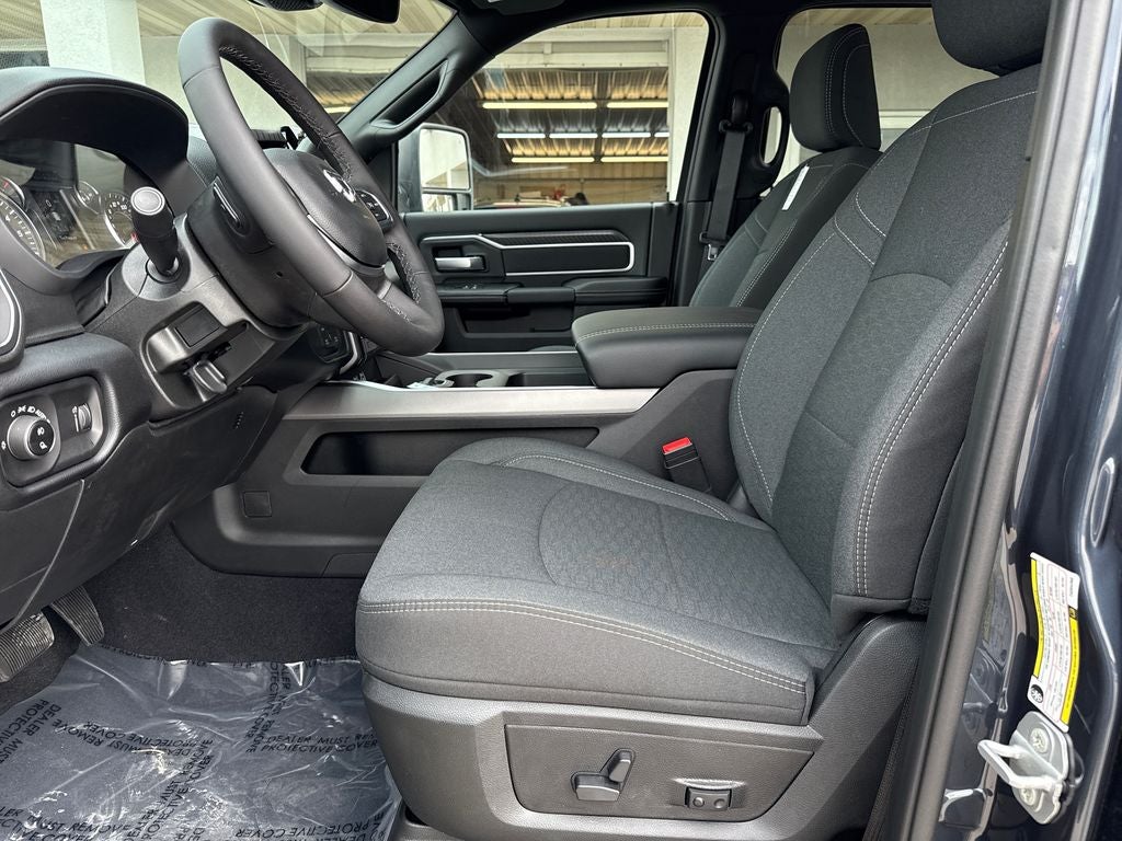 2026 RAM Ram 3500 RAM 3500 BIG HORN CREW CAB 4X4 6'4' BOX