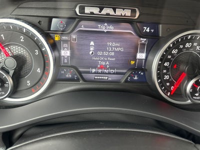 2026 RAM Ram 2500 RAM 2500 BLACK EXPRESS CREW CAB 4X4 6'4' BOX