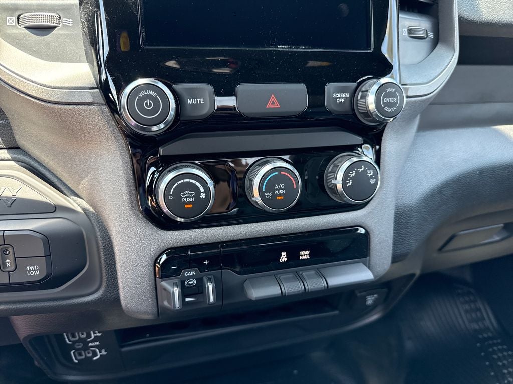 2026 RAM Ram 3500 RAM 3500 TRADESMAN REGULAR CAB 4X4 8' BOX