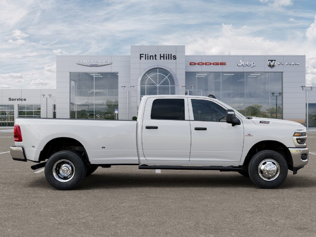 2027 RAM Ram 3500 RAM 3500 TRADESMAN CREW CAB 4X4 8' BOX