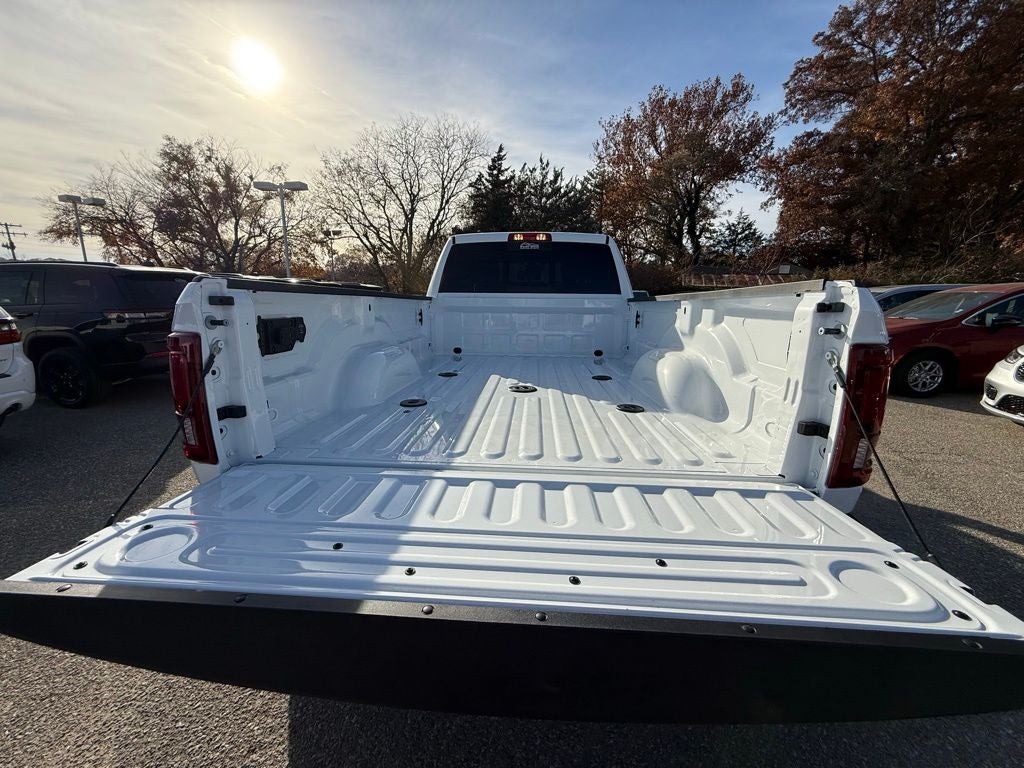 2026 RAM Ram 3500 RAM 3500 LARAMIE CREW CAB 4X4 8' BOX