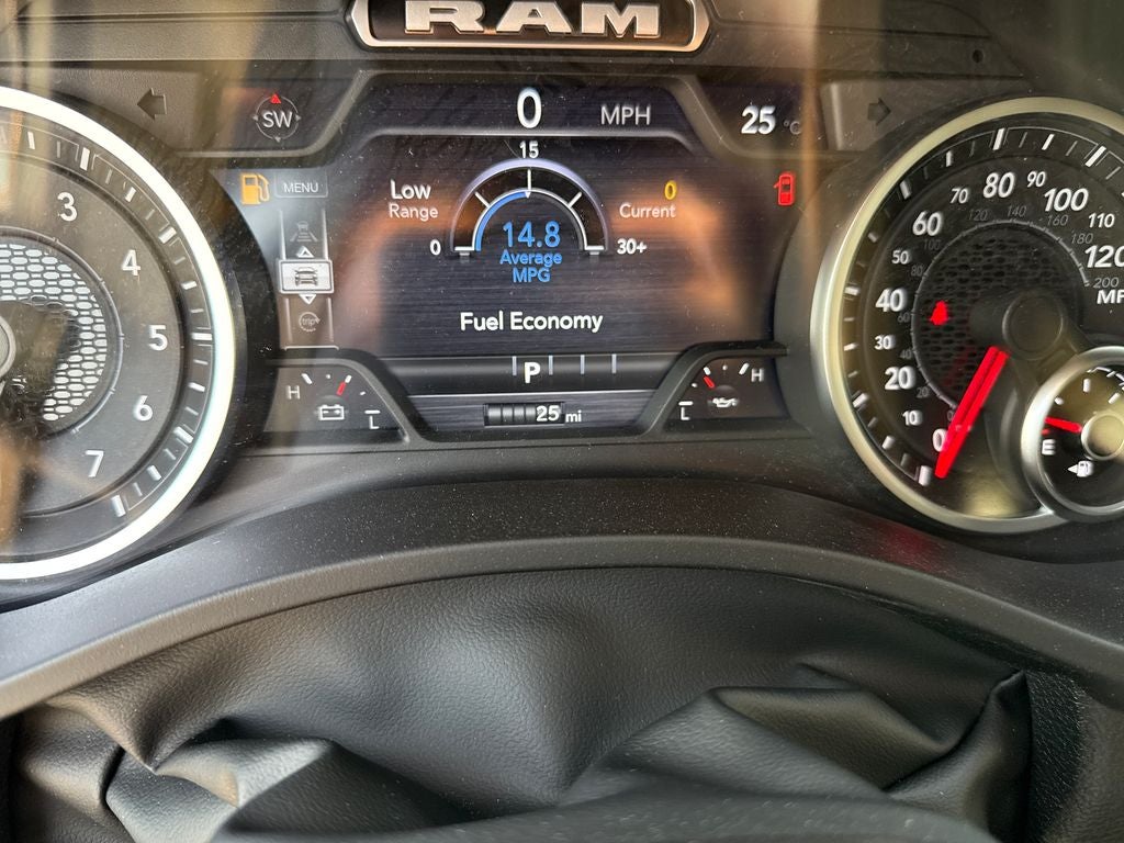 2026 RAM Ram 1500 RAM 1500 EXPRESS CREW CAB 4X4 5'7' BOX