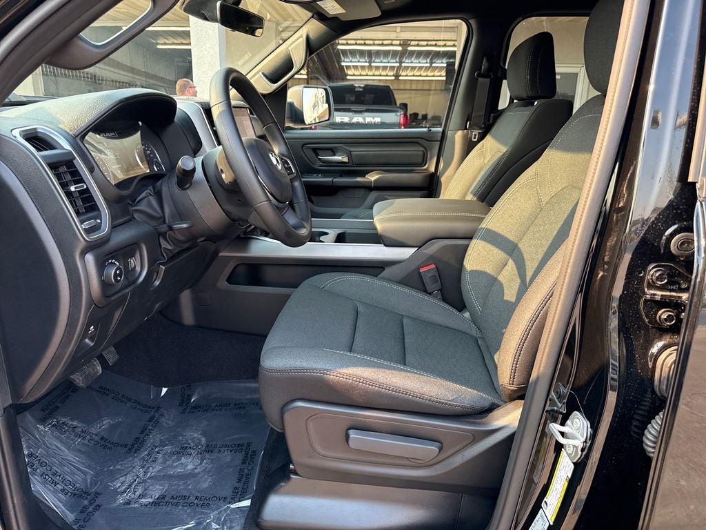 2026 RAM Ram 1500 RAM 1500 EXPRESS CREW CAB 4X4 5'7' BOX