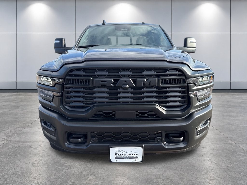 2025 RAM 2500 Tradesman Crew Cab 4x4 6'4' Box
