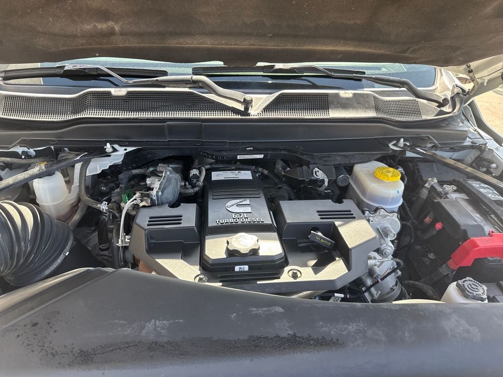 2024 RAM 2500 Laramie Crew Cab 4x4 6'4' Box