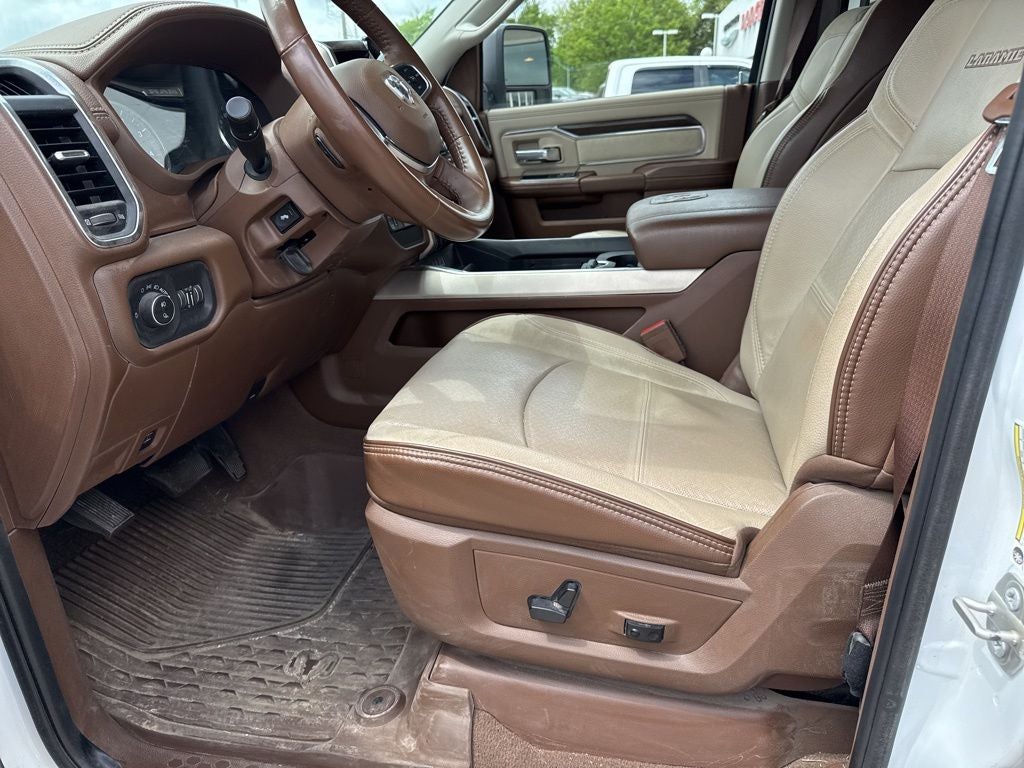 2023 RAM 2500 Laramie Crew Cab 4x4 6'4' Box