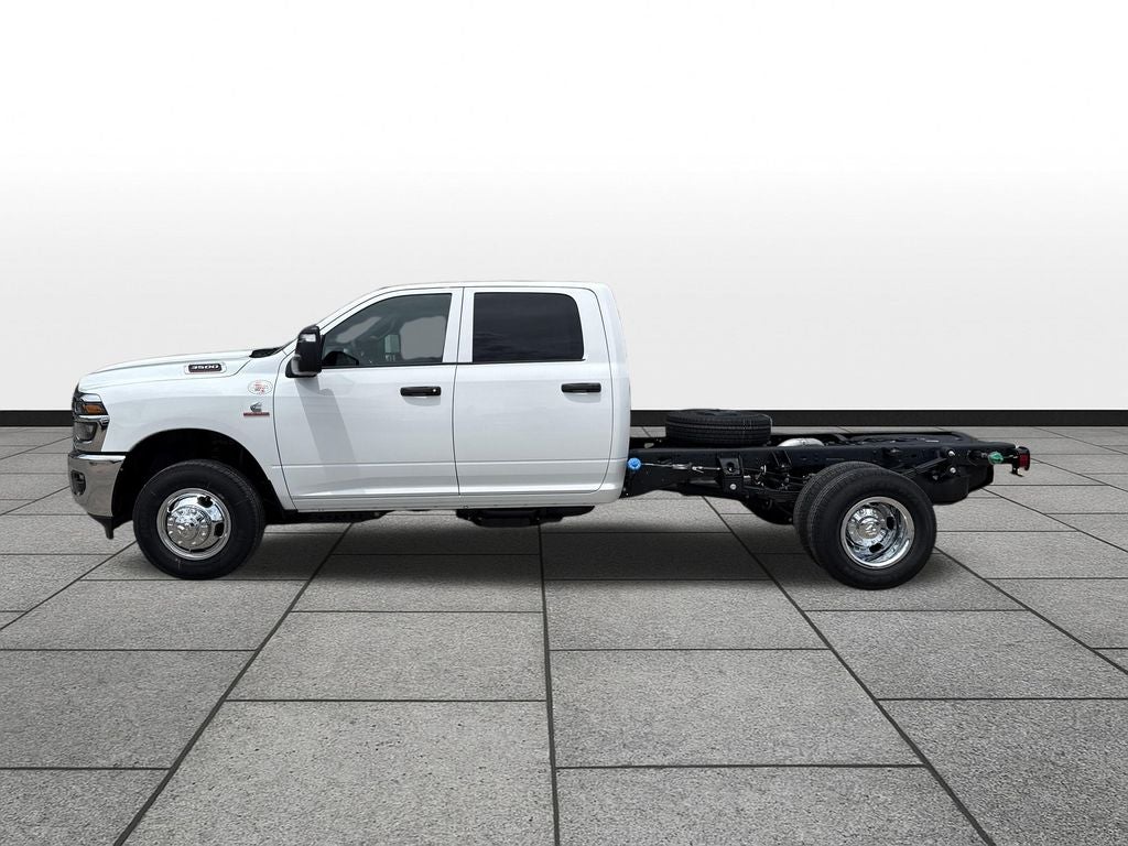 2026 RAM Ram 3500 Chassis Cab RAM 3500 TRADESMAN CREW CAB CHASSIS 4X4 60' CA