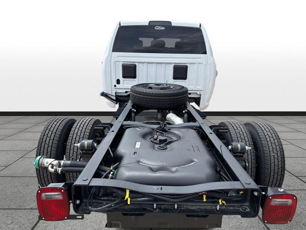 2026 RAM Ram 3500 Chassis Cab RAM 3500 TRADESMAN CREW CAB CHASSIS 4X4 60' CA