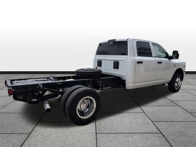 2026 RAM Ram 3500 Chassis Cab RAM 3500 TRADESMAN CREW CAB CHASSIS 4X4 60' CA