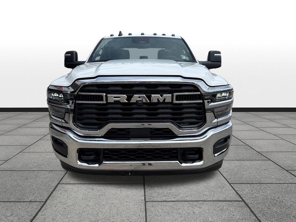 2026 RAM Ram 3500 Chassis Cab RAM 3500 TRADESMAN CREW CAB CHASSIS 4X4 60' CA