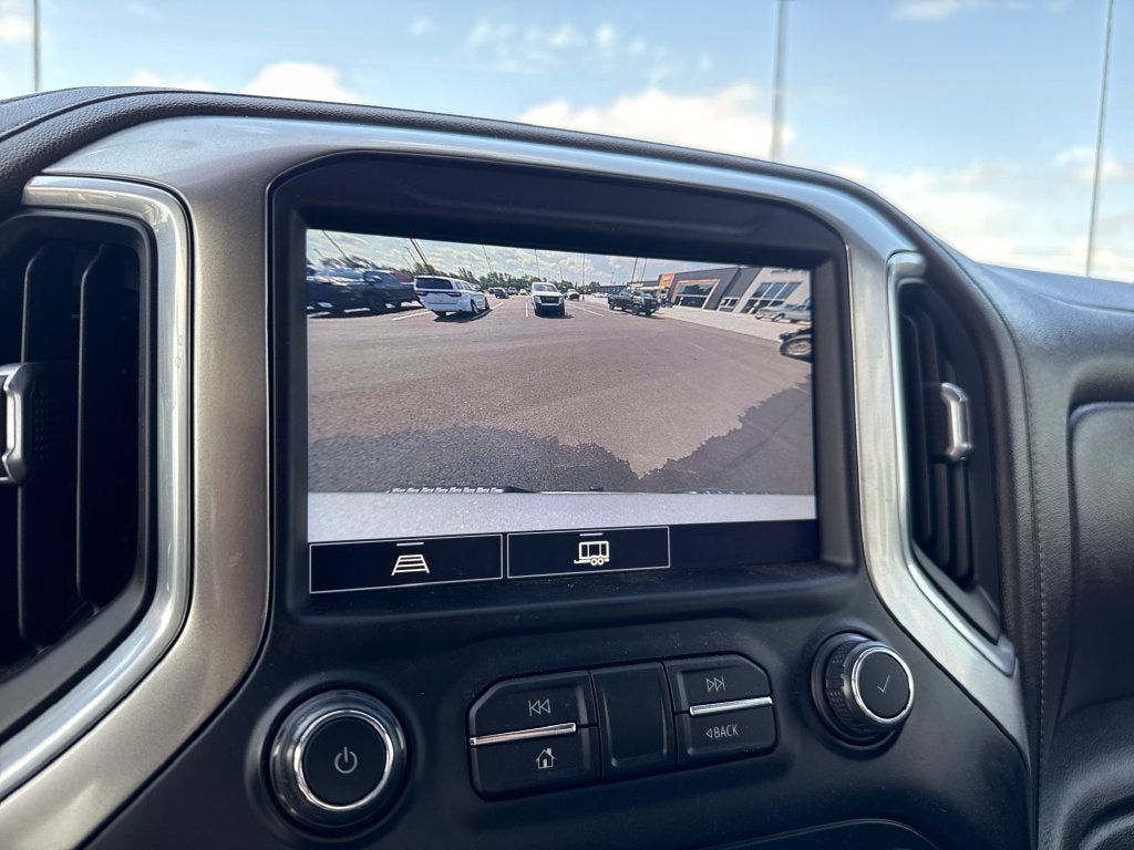 2021 Chevrolet Silverado 1500 4WD Crew Cab Short Bed LT