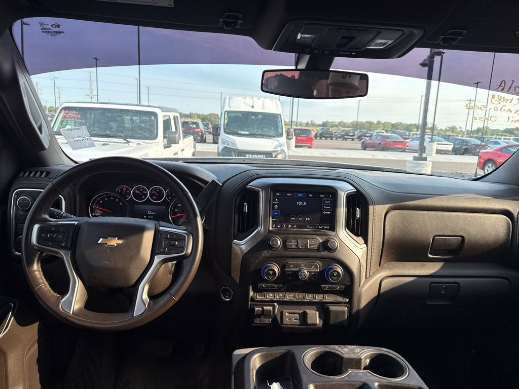 2021 Chevrolet Silverado 1500 4WD Crew Cab Short Bed LT