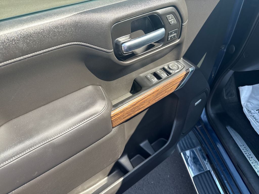 2022 Chevrolet Silverado 1500 LTD 4WD Crew Cab Short Bed High Country