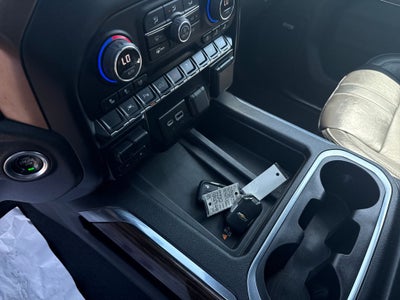 2022 Chevrolet Silverado 1500 LTD 4WD Crew Cab Short Bed High Country