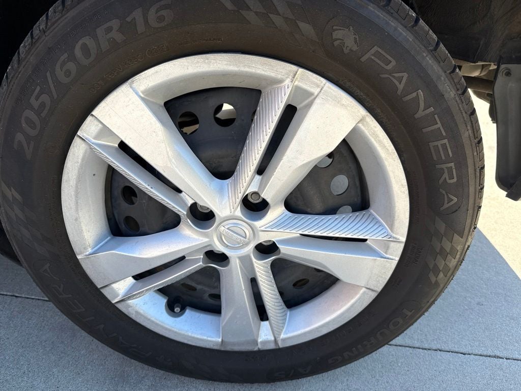 2024 Nissan Kicks S Xtronic CVT