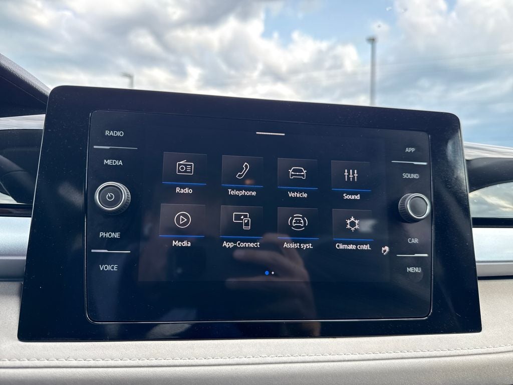 2025 Volkswagen Taos 1.5T SE