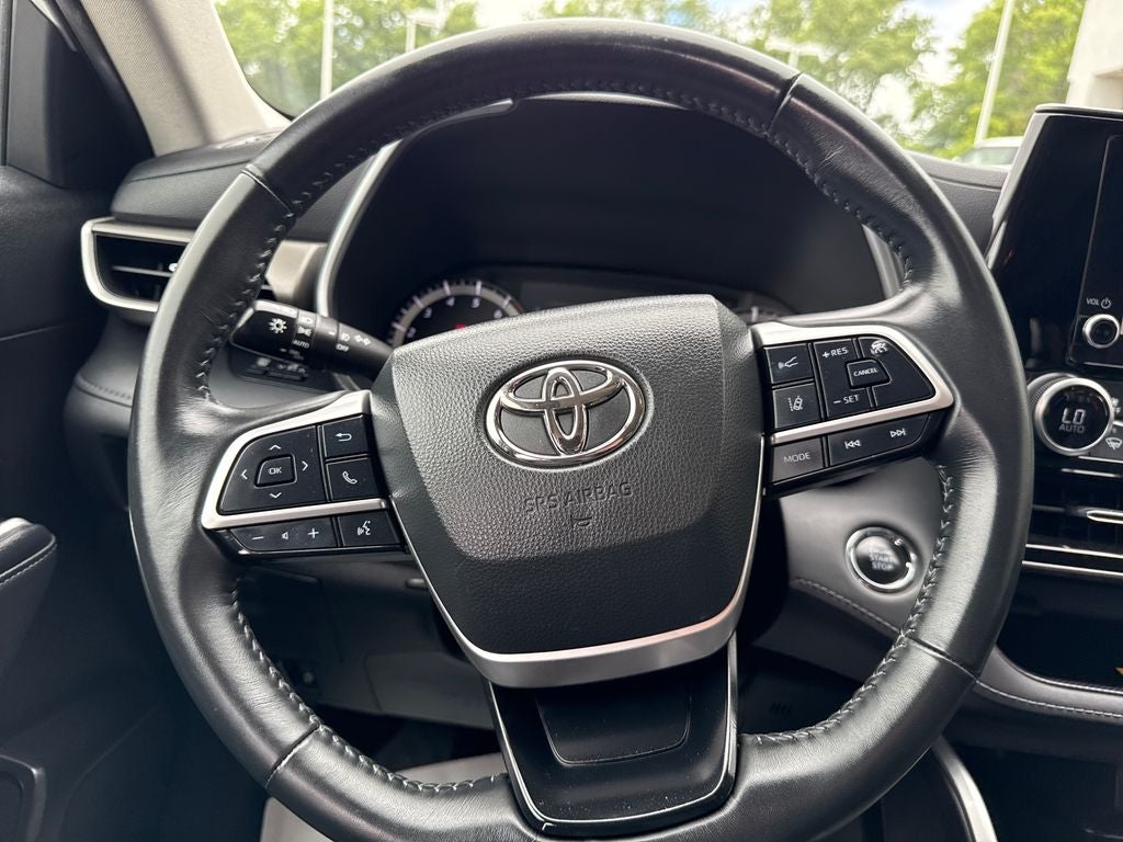 2023 Toyota Highlander XLE