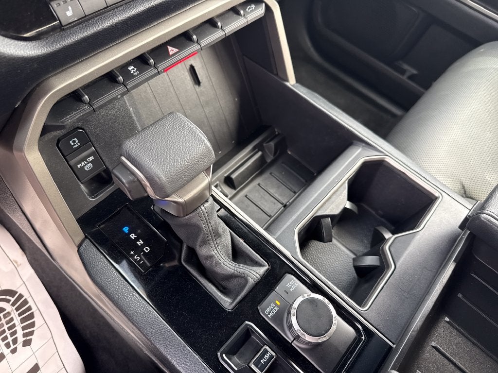 2025 Toyota Tundra 4WD SR5