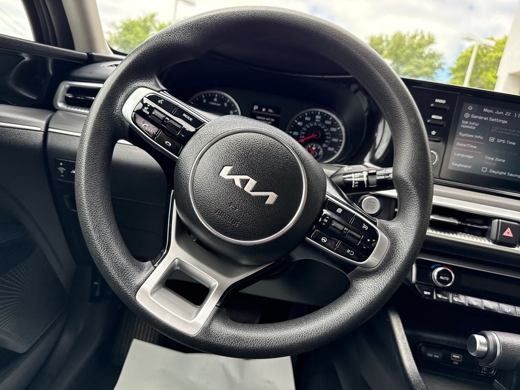 2022 Kia K5 LXS