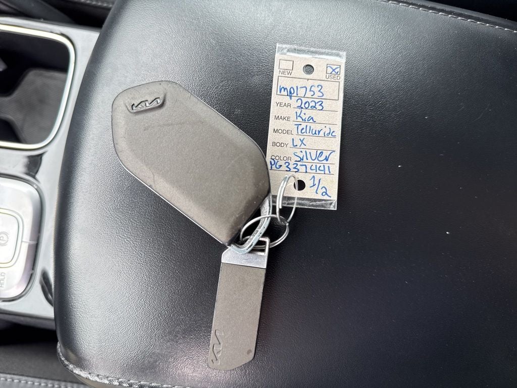 2023 Kia Telluride LX