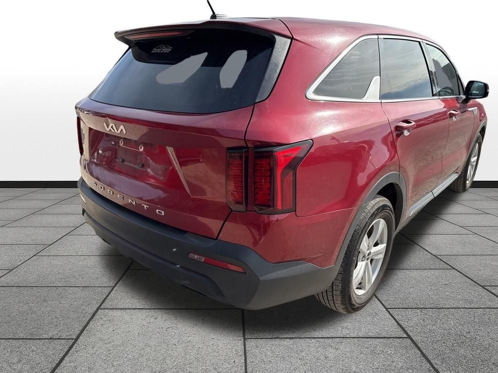 2022 Kia Sorento LX