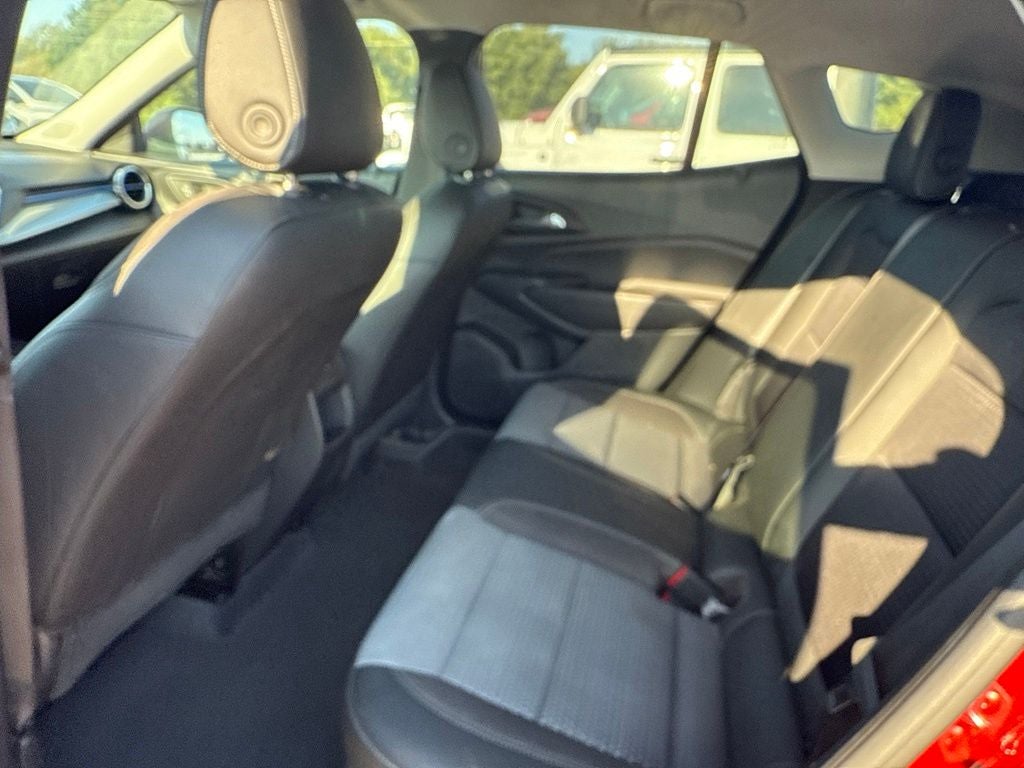 2025 Chevrolet Trax FWD LT