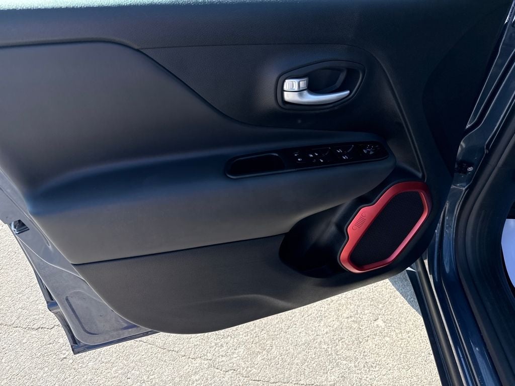 2023 Jeep Renegade Trailhawk 4x4