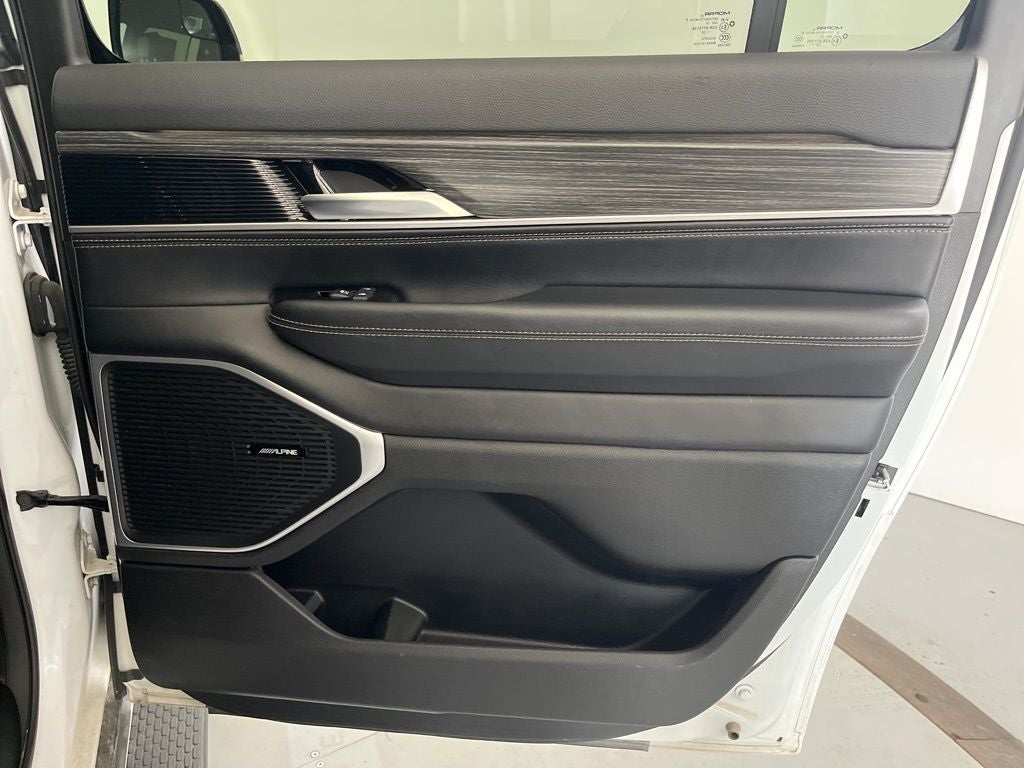 2024 Jeep Wagoneer L Series II