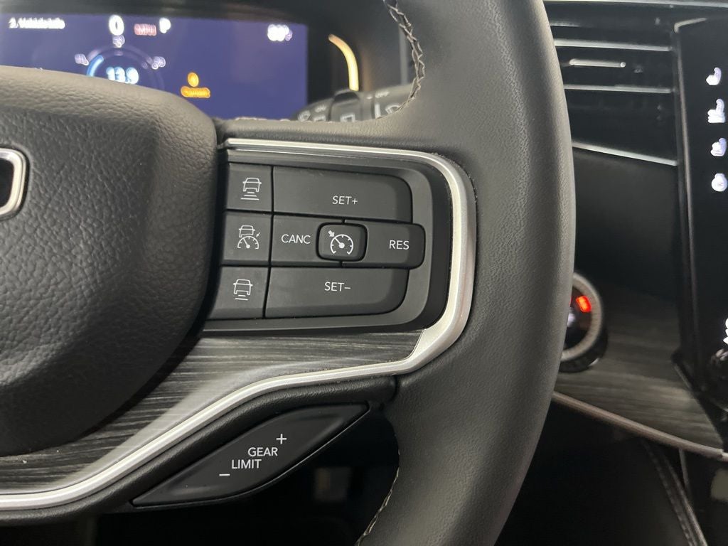 2024 Jeep Wagoneer L Series II