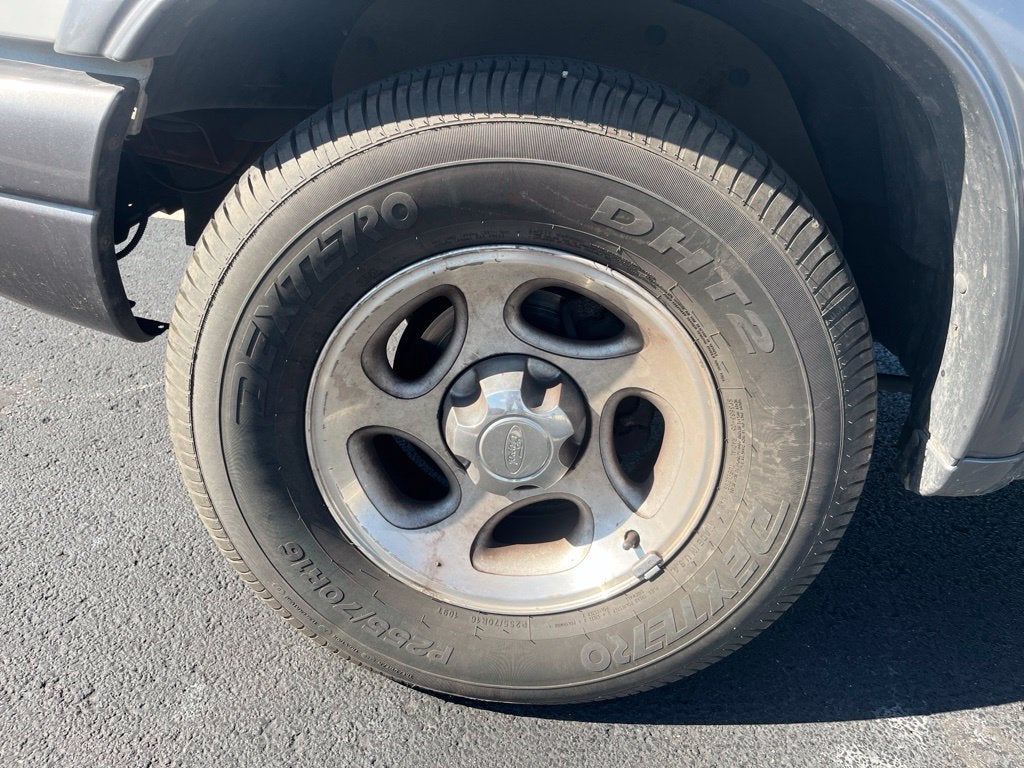 1999 Ford Explorer XLT 112 WB