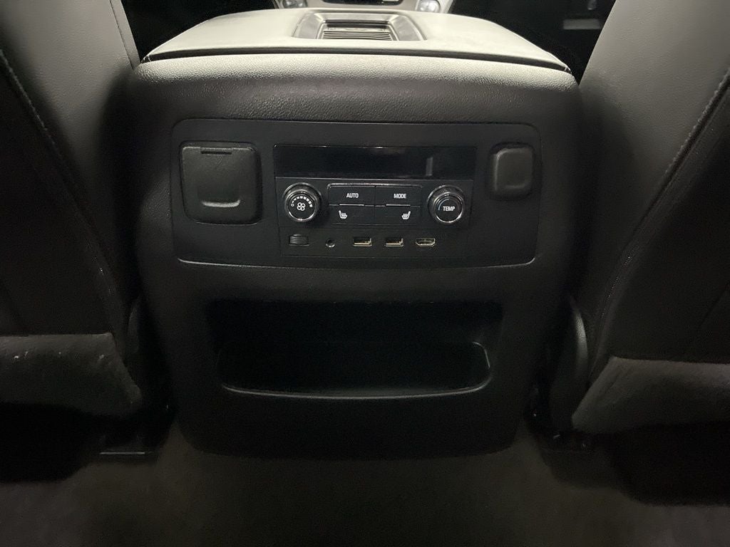 2017 GMC Yukon XL SLT