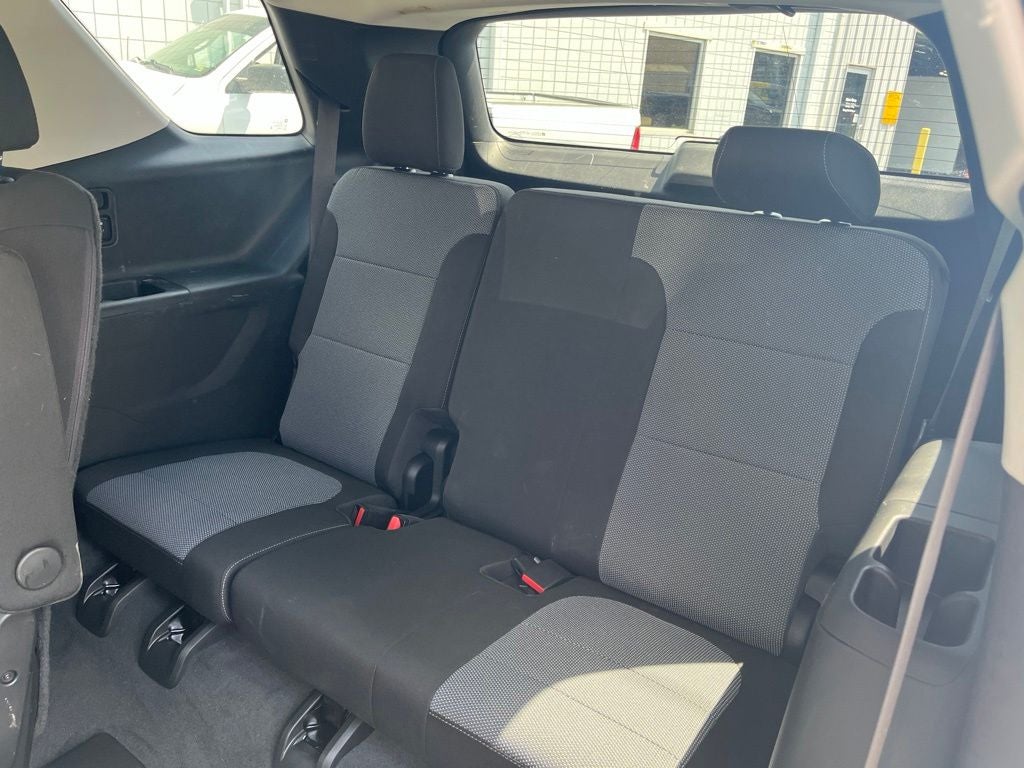 2021 Chevrolet Traverse LT Cloth w/2FL