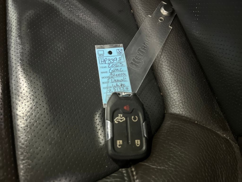 2023 GMC Sierra 2500HD Denali