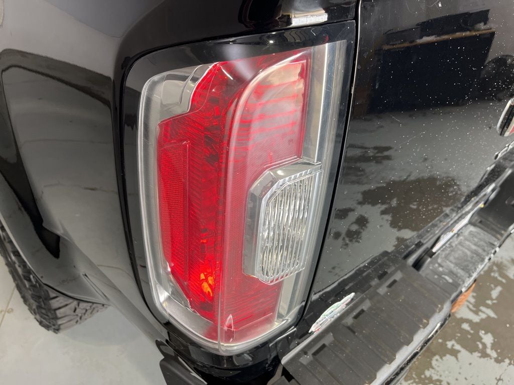 2022 GMC Canyon AT4 w/Cloth