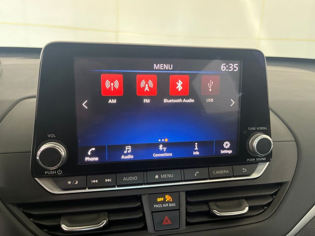 2022 Nissan Altima 2.5 SV