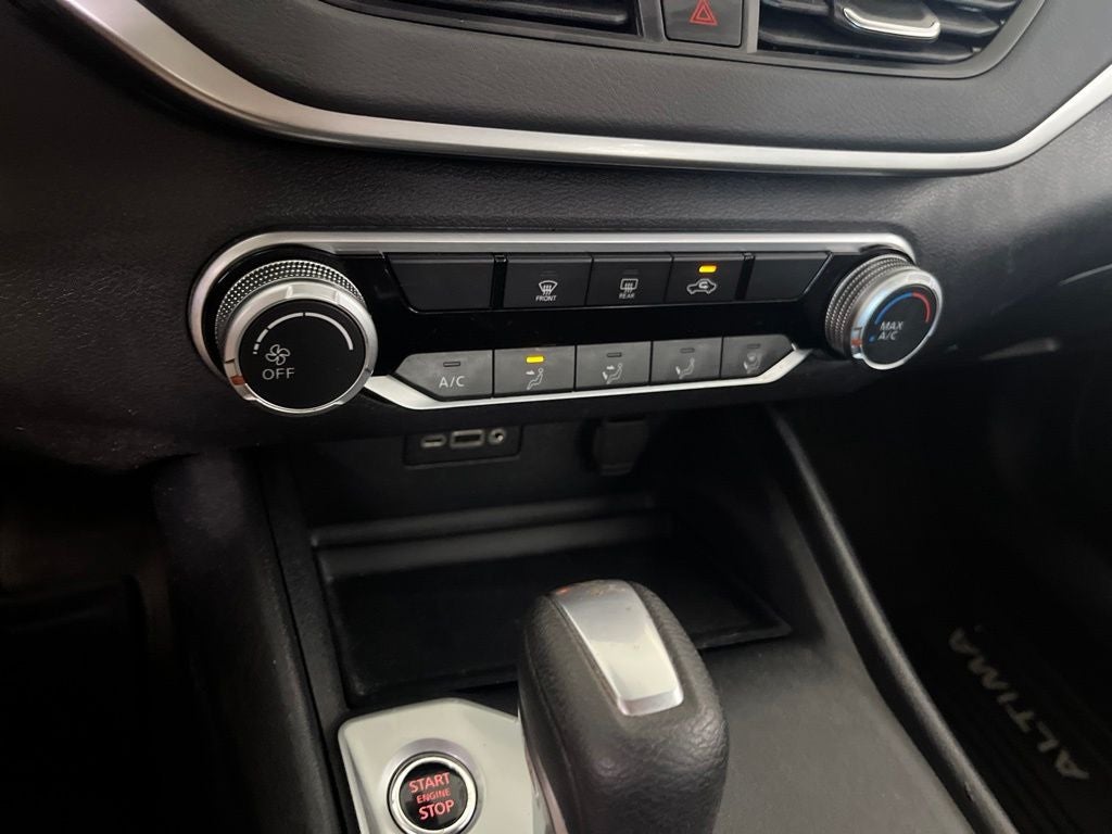 2022 Nissan Altima 2.5 SV