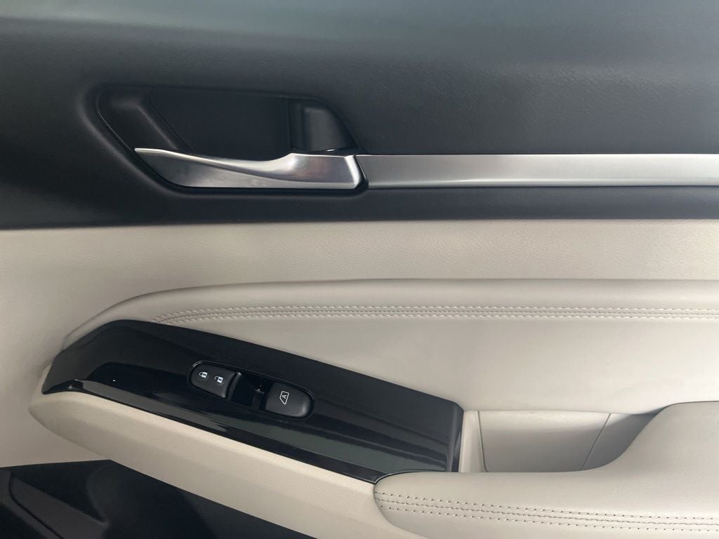 2020 Nissan Altima 2.5 Platinum