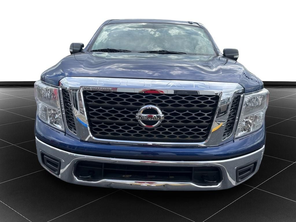 2017 Nissan Titan SV