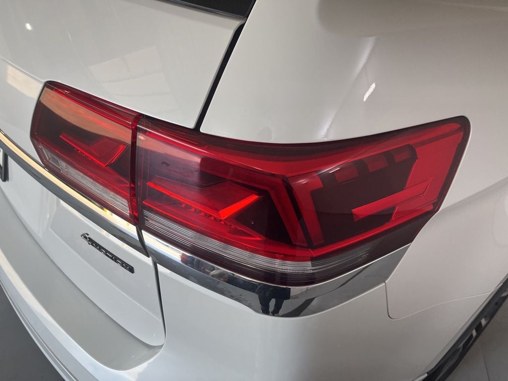 2023 Volkswagen Atlas 3.6L V6 SEL Premium R-Line