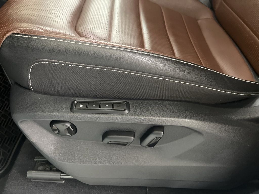 2023 Volkswagen Atlas 3.6L V6 SEL Premium R-Line