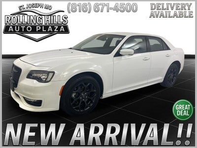2023 Chrysler 300 Touring