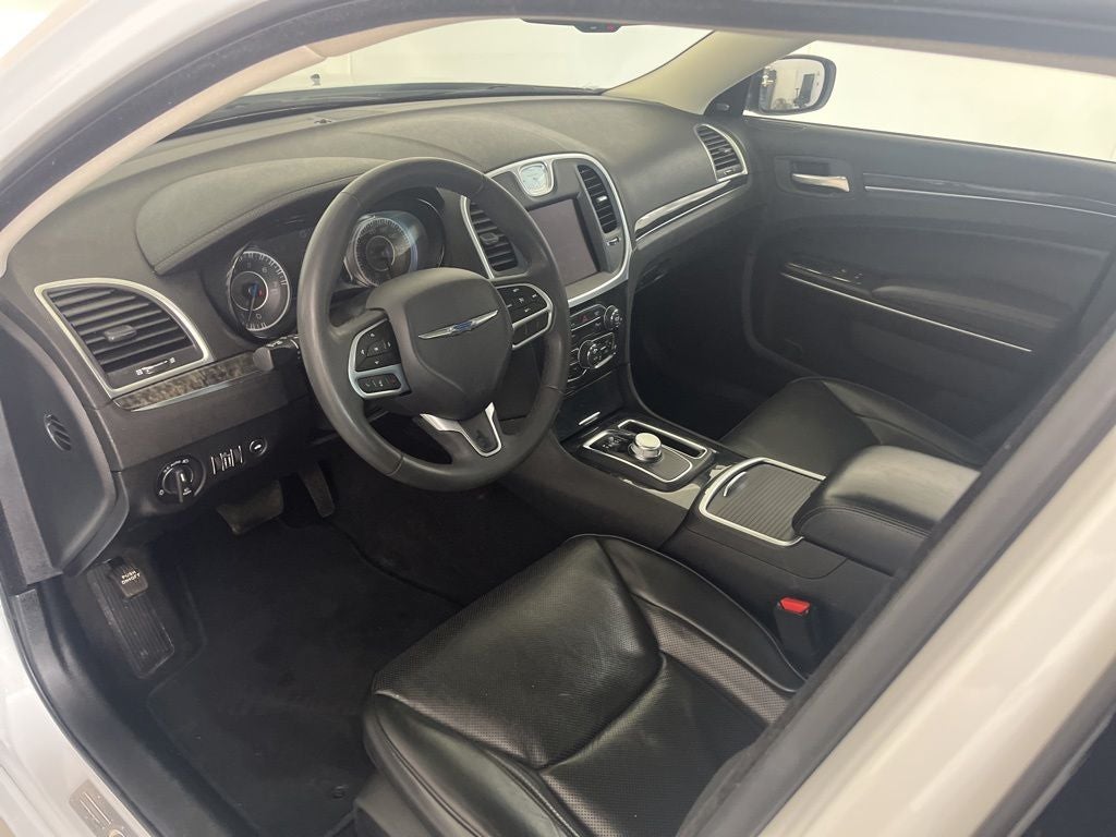 2023 Chrysler 300 Touring