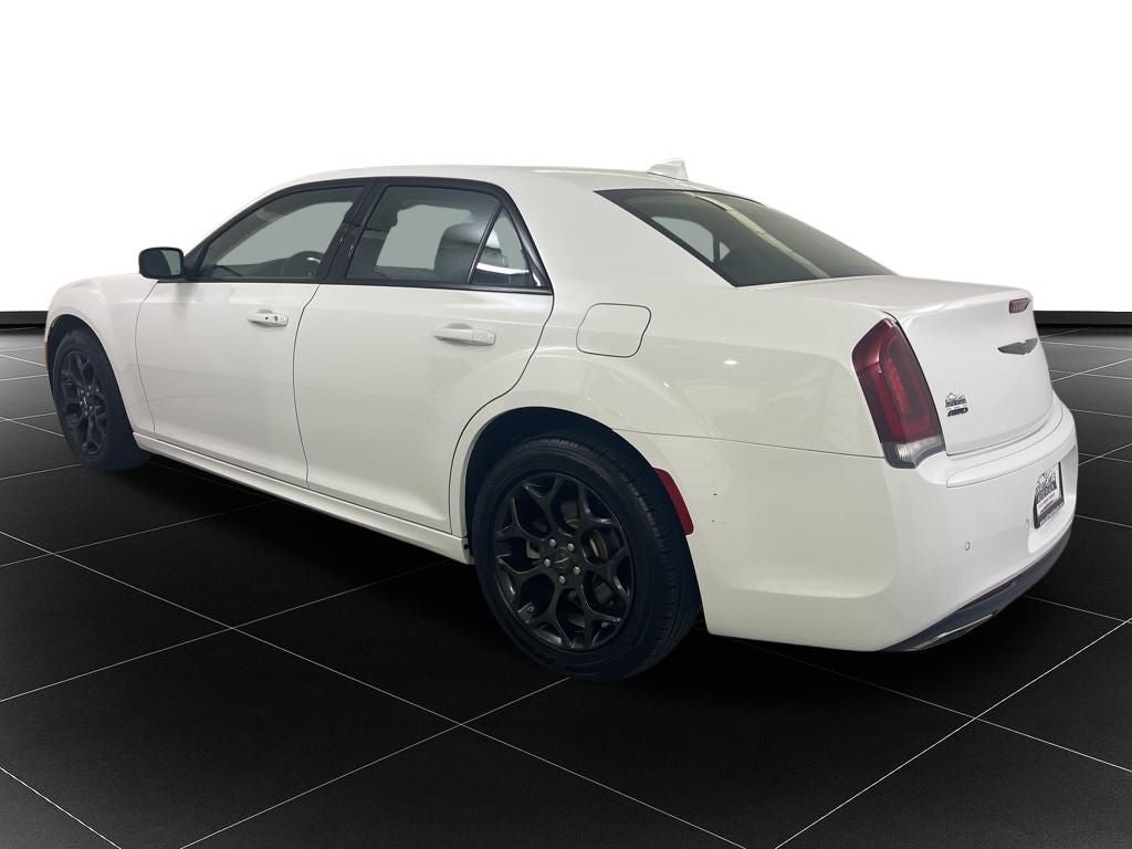 2023 Chrysler 300 Touring